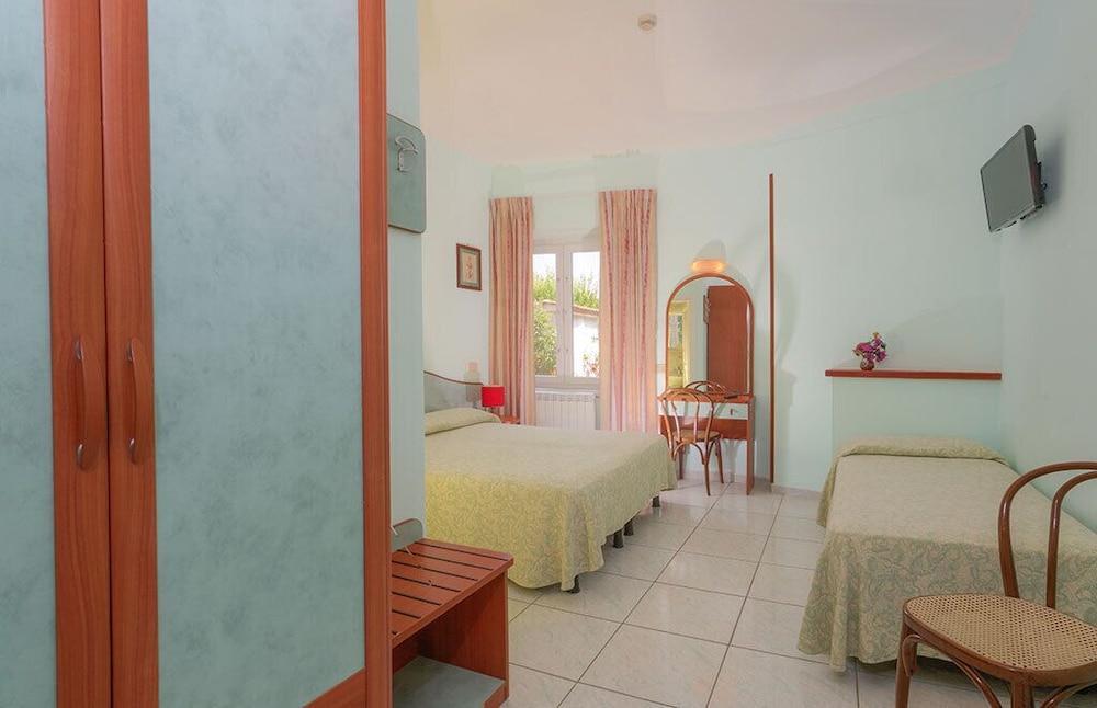 Hotel Pensione Monti Casamicciola Terme Extérieur photo